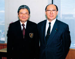 左から和田國男氏、大木浩氏