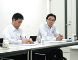 画像:写真左より 佐藤氏、河口氏